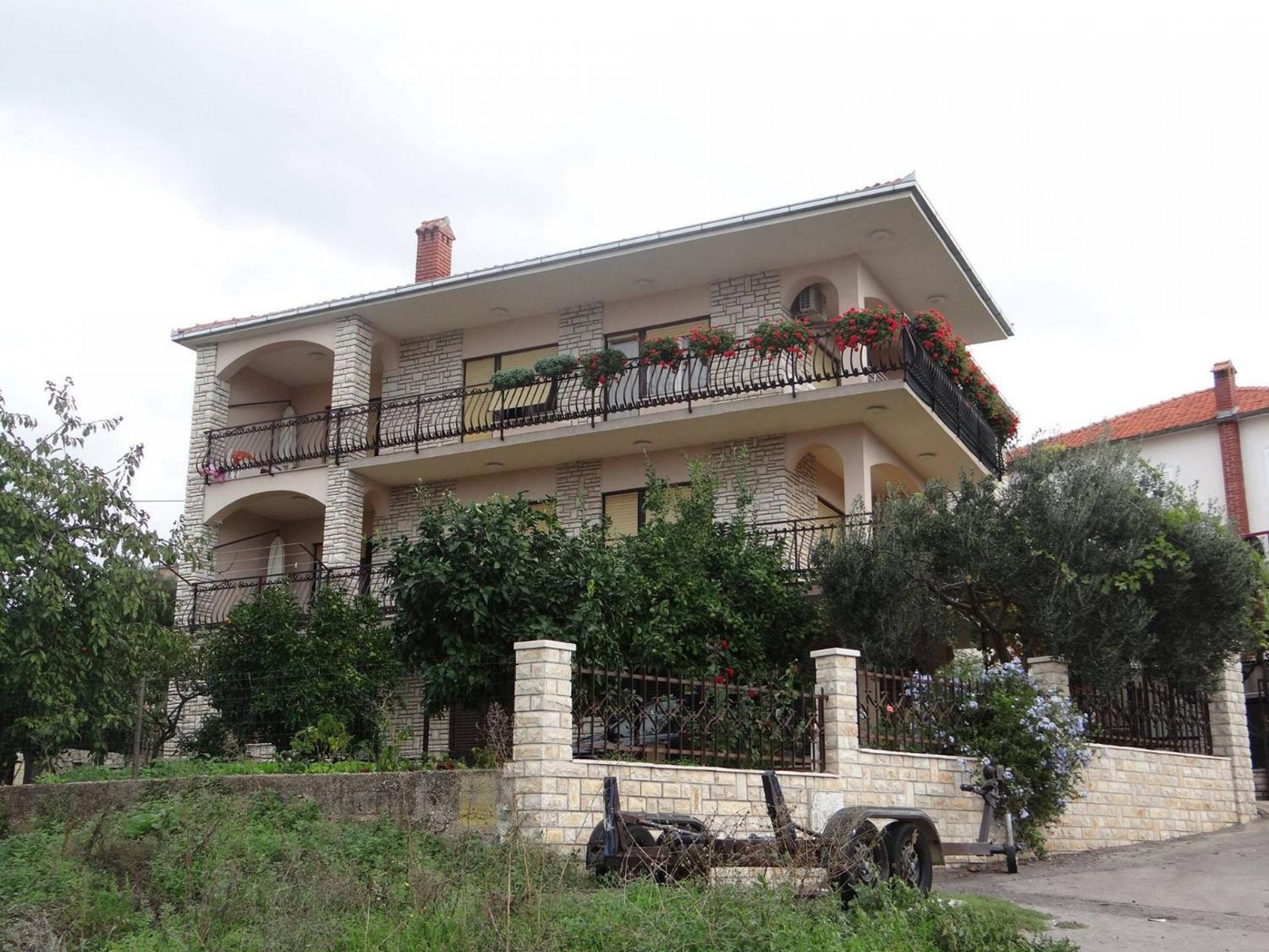 Apartment Bareta Trogir Eksteriør bilde