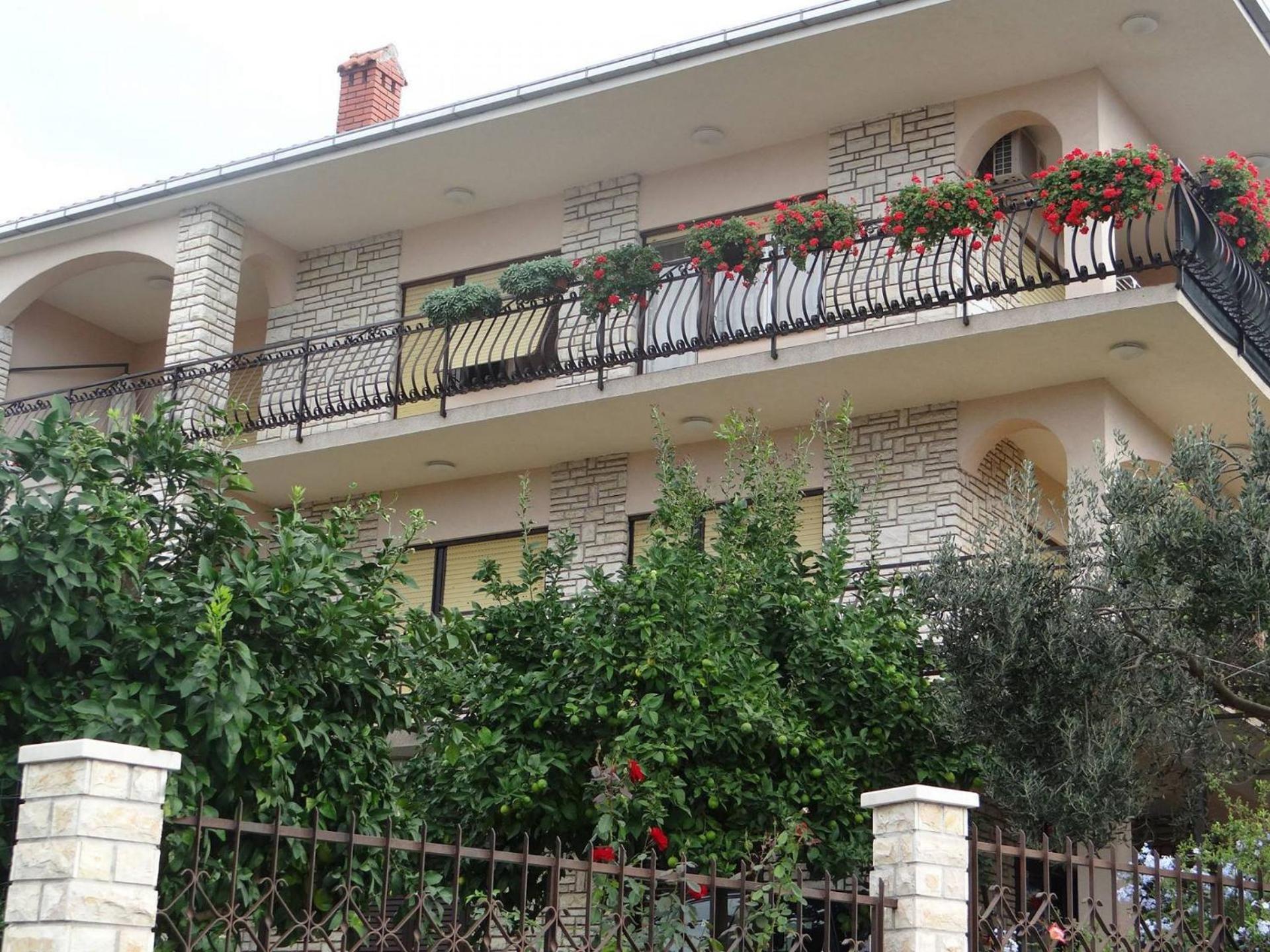 Apartment Bareta Trogir Eksteriør bilde